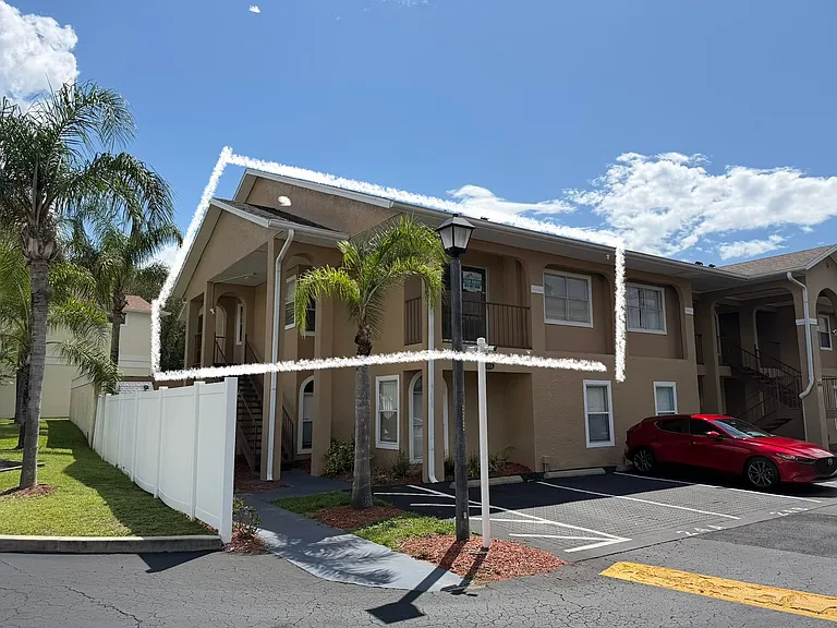 8824 Coral Palms Ct #B — Photo 34