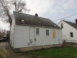 5th image of 25948 McDonald St