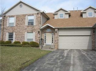 2930 Towne House Dr NE, Cedar Rapids, IA 52402