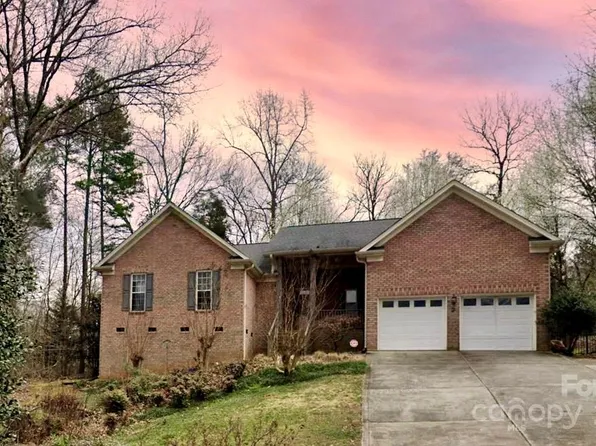 9600 Lockhorn Ct, Mint Hill, NC 28227