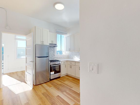 3rd image of 767 6th Ave APT 4