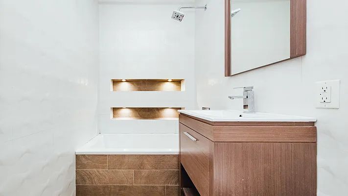 Rented by Nooklyn NYC LLC | media 13