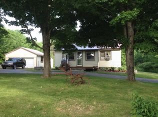 198 Peacock Hill Rd, New Gloucester, ME 04260