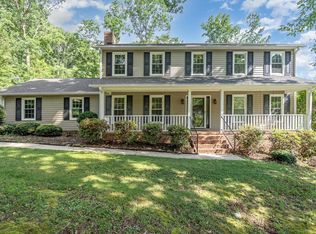 113 Robinwood Dr, Simpsonville, SC 29681