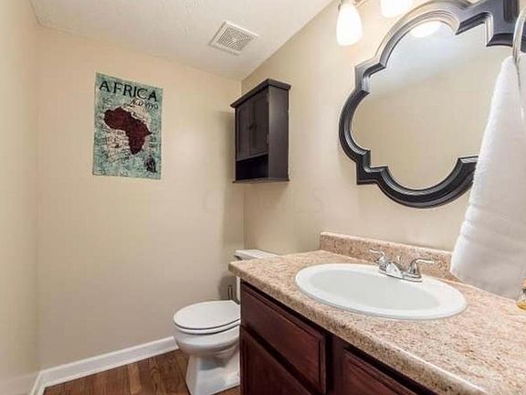 5th image of 8182 Olde Richmond Ln #4C