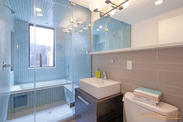 Rented by aptsandlofts.com | media 20