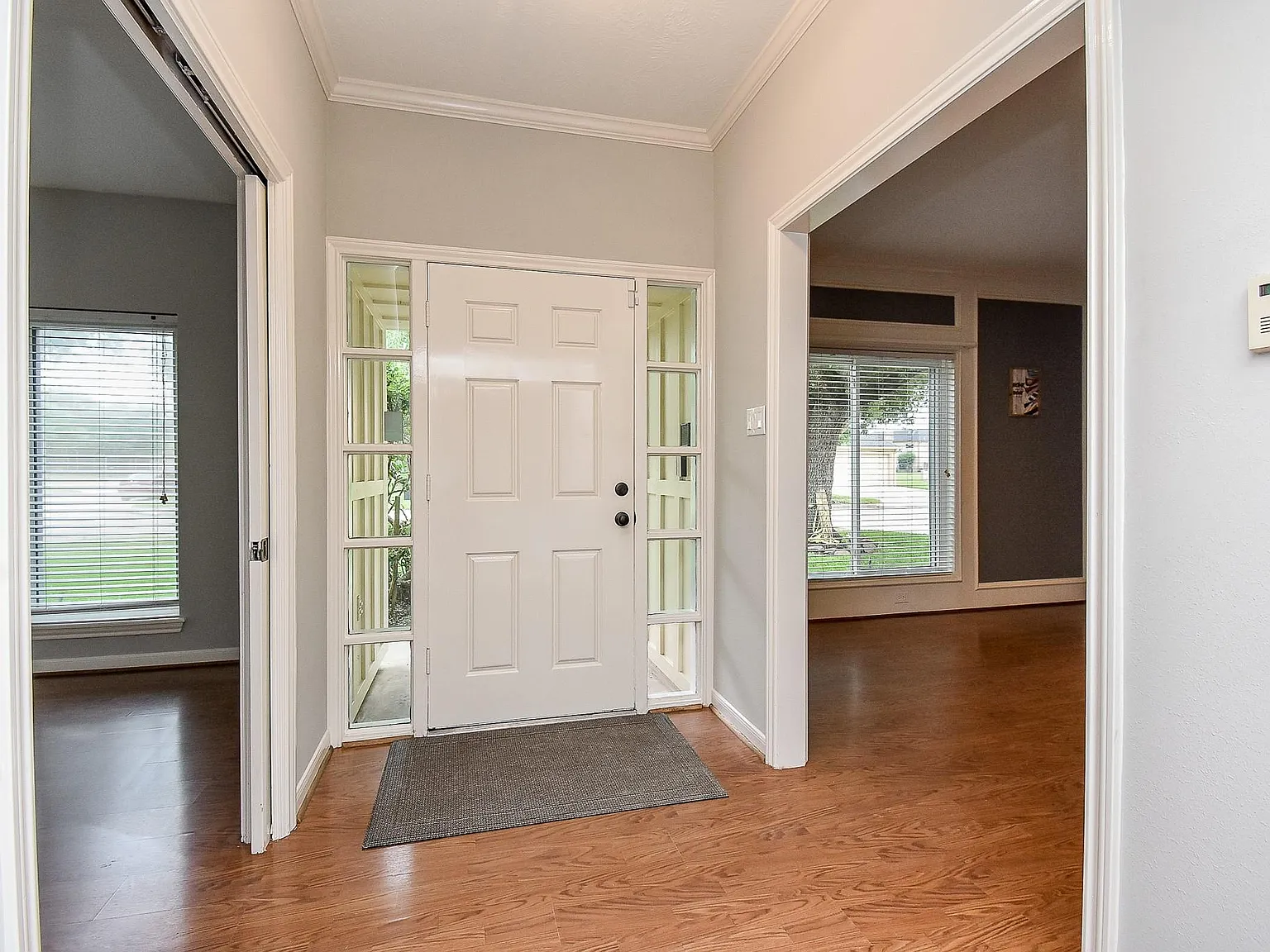 4 bed, 3.5 bath, 3340 sqft, $3,050 — Photo 4
