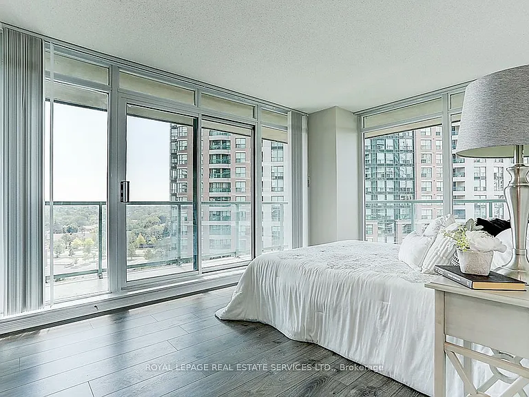 5500 Yonge St #808 — Photo 11