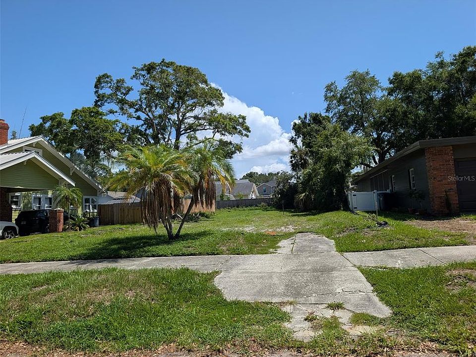 1st image of 2725 N Ridgewood Ave Lot 21