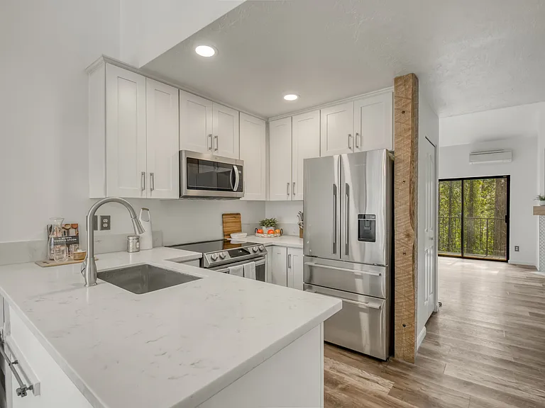 4000 Carman Dr #E79 — Photo 1