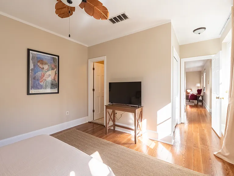 1018 Bienville St #C — Photo 36
