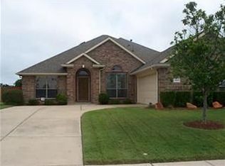 1007 Wynnewood Dr, Glenn Heights, TX 75154