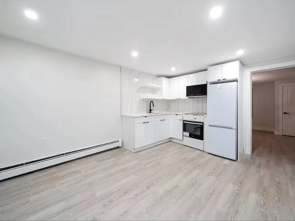 28 Dales Ave #2F