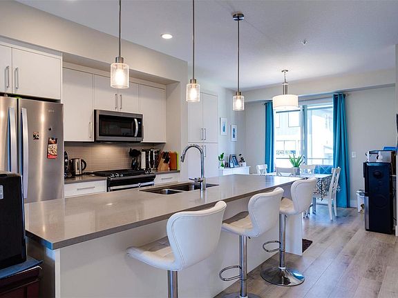 4th image of 12798 Lake Hill Dr #15