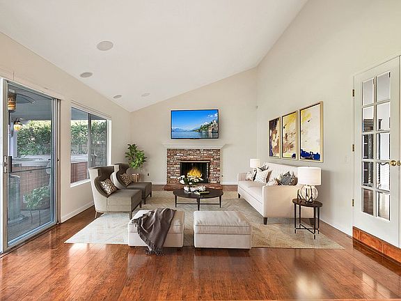 5th image of 16027 Gledhill St