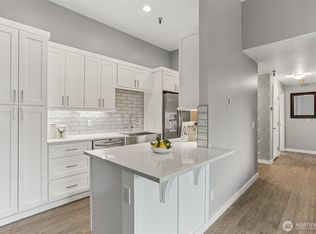 1100 Harrington Ave NE APT 306, Renton, WA
