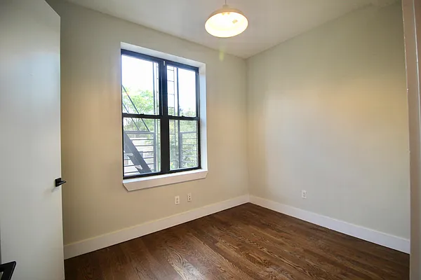 Rented by Hagstrom Management Inc | media 9