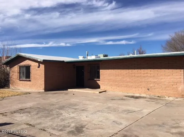 910 W Diaz Ln, Nogales, AZ 85621