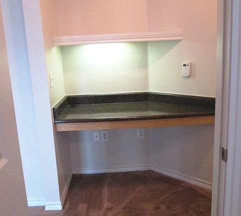 4th image of 5227 W Adams Ave APT 935