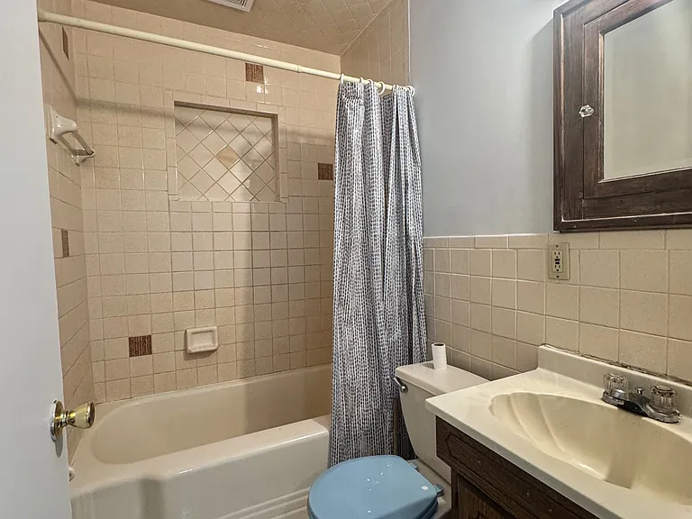 2621 Ravenswood Ct — Photo 5
