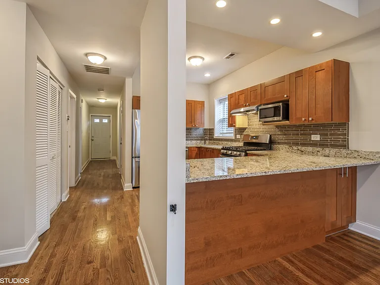 2417 N Ridgeway Ave #1 — Photo 5
