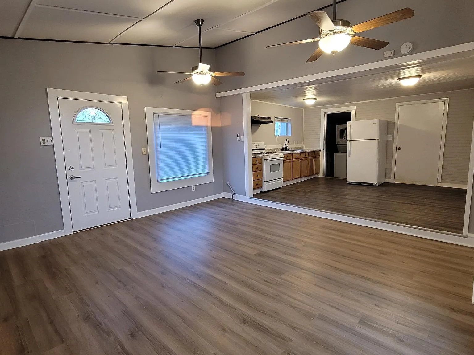 2 bed, 850 sqft, $1,400 — Photo 4