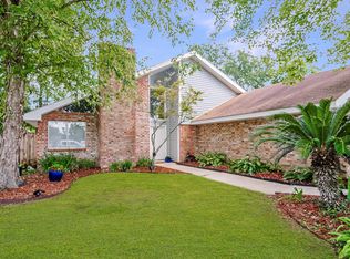 713 Rosedown Ln, Lafayette, LA 70503