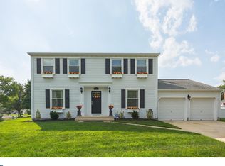 16 Willow Ridge Rd, Marlton, NJ 08053