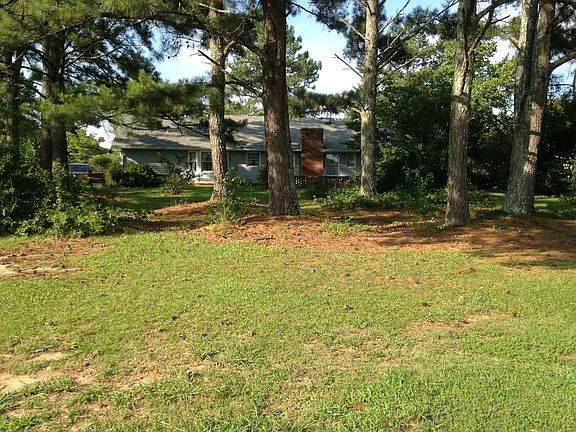 3rd image of 646 Sugar Hill Ln SE