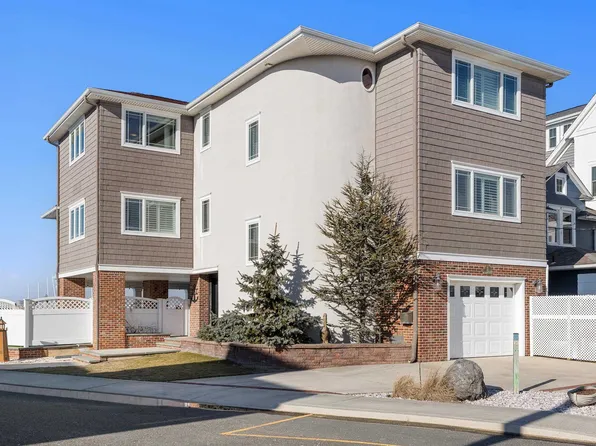 101 W 14th St, Ocean City, NJ 08226