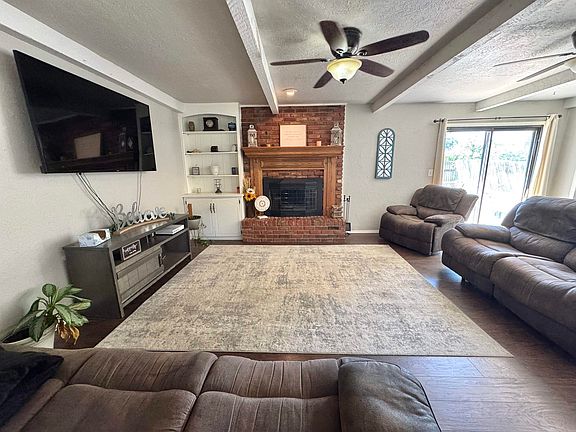 3rd image of 2801 Sunnybrook Ln
