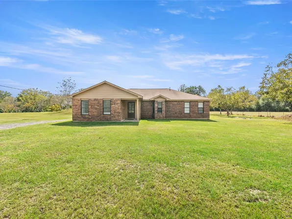 11050 Antioch Rd, Midway, TX 75852