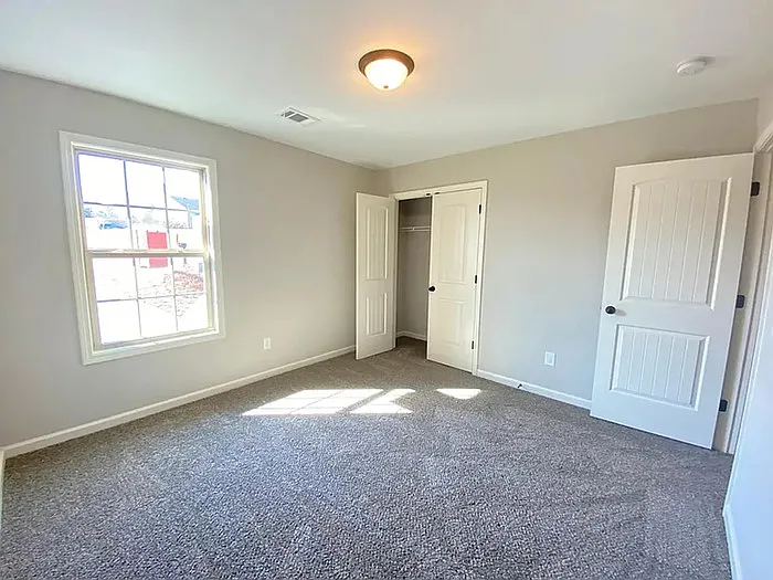 1945 Miller Lake Cir — Photo 37