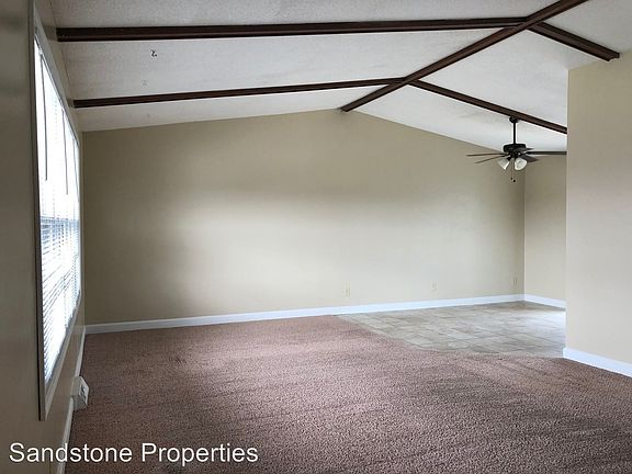 2nd image of 507 Gateway Dr