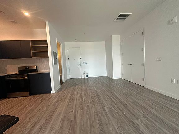 4th image of 14735 95th Ave #408