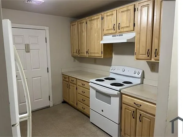 616 Kossuth St APT 1A, Bridgeport, CT 06608