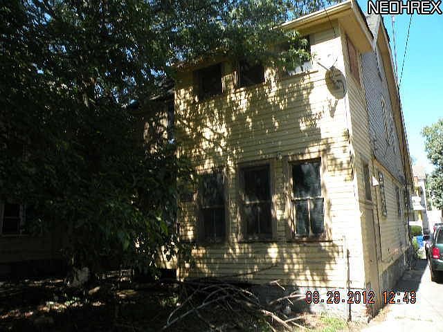2nd image of 10322 Adams Ave