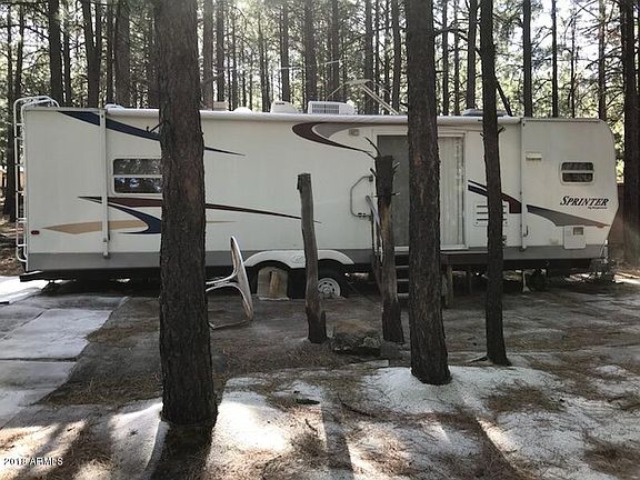 5th image of 646 Krohn Ln