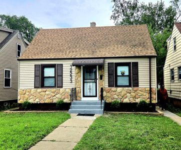 (Undisclosed Address), Chicago, IL, 60643