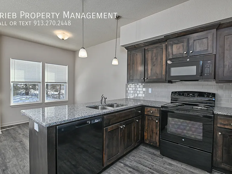 3239 N 103rd Pl #32 — Photo 15