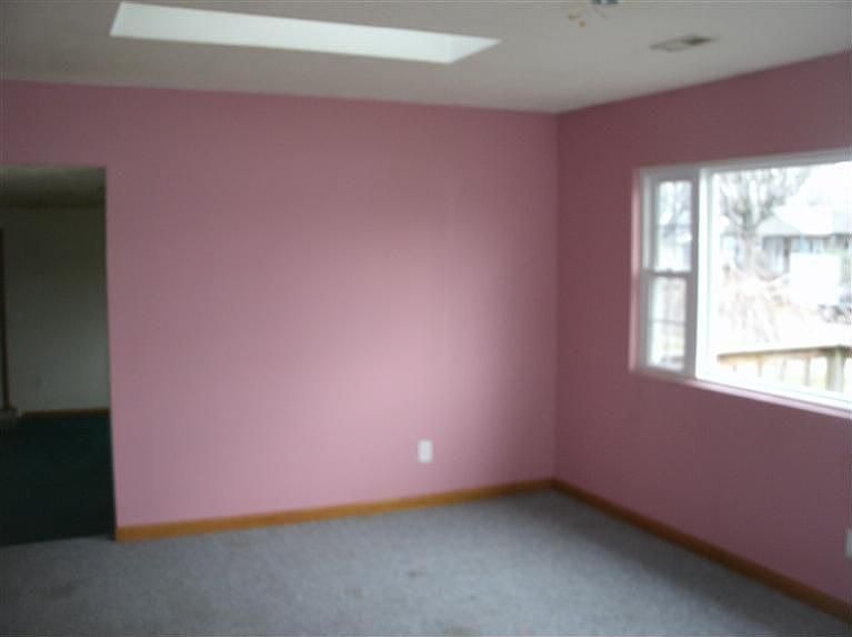 2nd image of 515 N Church St