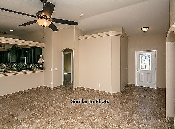 3rd image of 3725 Beachview Dr