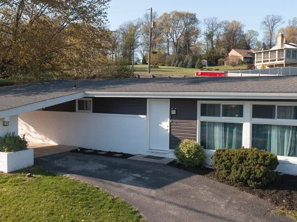 465 N Main St, Red Lion, PA 17356