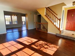 47 Delikat Ln, Sayreville, NJ 08872