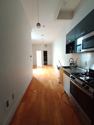 Rented by City Vista Inc | media 2