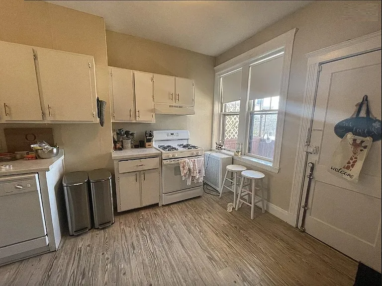 13 Alton Pl #2 — Photo 6