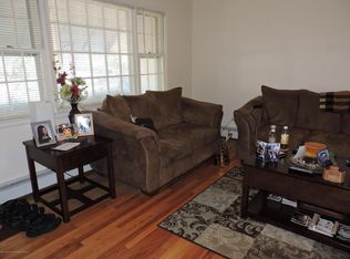 17 Stanford Ct W, Toms River, NJ