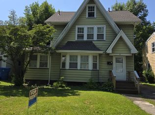 87 Shelbourne Rd, Rochester, NY 14620