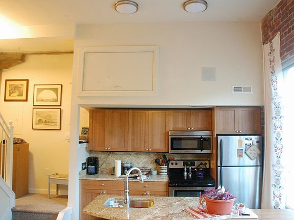 4th image of 2823 E Main St APT 207