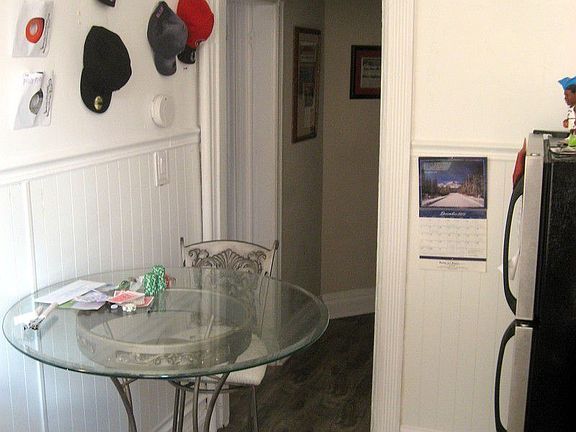 4th image of 4702 11th St APT 2R